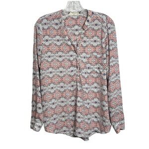 Pink Rose Geometric Paisley Size M Half Button Down Roll Tab Sleeves Collarless
